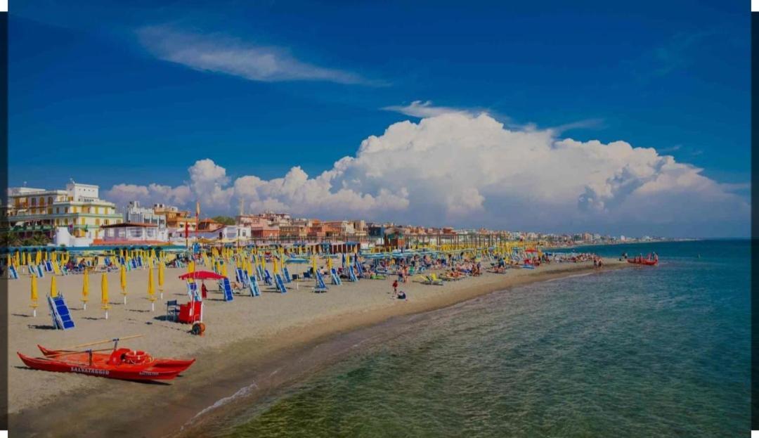 Attico Granelli Di Sabbia Διαμέρισμα Λίντο ντι Όστια Εξωτερικό φωτογραφία